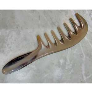 Peigne en corne de vache naturelle, qualité supérieure, écologique, fait main, respirant, antistatique, moderne, cadeau unique pour hommes et femmes, cheveux sains - Product Image 6