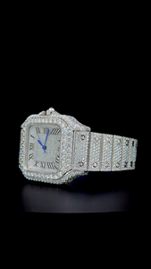 Montre personnalisée époustouflante entièrement sertie de diamants Moissanite carrés, avec cadran classique à date et chiffres romains noirs, dotée de diamants - Product Image 3