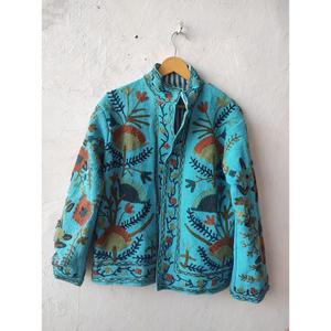 Chaqueta de algodón turquesa para mujer, bordada con motivos Suzani, estilo bohemio, étnico, hecha a mano, abrigo corto. - Product Image 4