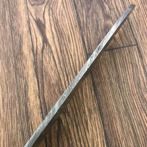 Couteau de chef professionnel de haute qualité en acier Damas, pour droitier, avec étui en cuir, manche ergonomique en bois durable, fait main - Product Image 5