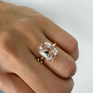 Anillo de compromiso para mujer de moissanita con corte cojín S925, engaste vintage con puntas, chapado en oro de 14k, piedra preciosa para regalo de aniversario de bodas - Product Image 5