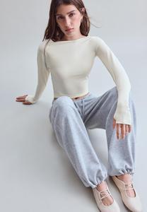 Top ajustado de manga larga personalizado para mujer, de poliéster y algodón, tejido elástico, cuello redondo, estilo casual, ropa de moda al por mayor - Product Image 3