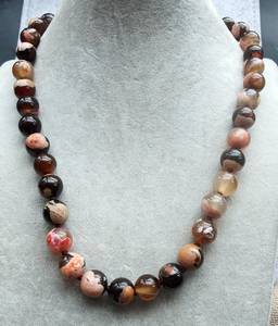 Collier à breloques en corne naturelle le plus vendu, perles uniques faites à la main, bijoux de luxe écologiques, ensemble complet, cadeau chrétien unisexe - Product Image 1