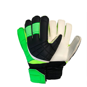 Gants de gardien de but professionnels respirants tendance en gros, en cuir PU antidérapant avec fermeture auto-agrippante, parfaits pour l'entraînement de football - Product Image 5