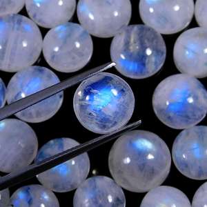 Cabujones de Piedra Lunar Arcoíris, Gemas Sueltas Naturales con Destello de Fuego Azul |   Piedras para Joyería Pulidas a Mano, Mezcla de Formas, Exportación a Granel - Product Image 2