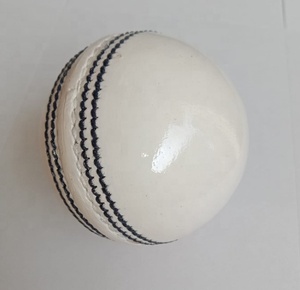 Nuevo diseño con peso ligero Material suave Cuero Alta visibilidad Cosido a mano Pelotas de cricket Pakistán Hecho Cricket Hard Ball - Product Image 6