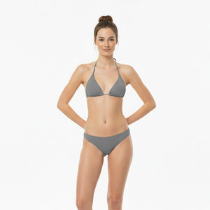 ชุดบิกินี่ 2 ชิ้น คุณภาพดี ขายส่งสำหรับผู้หญิง ระบายอากาศได้ดี แห้งเร็ว ชุดว่ายน้ำชายหาดฤดูร้อน ดีไซน์ทันสมัย พร้อมโลโก้ด้านหน้า - Product Image 1