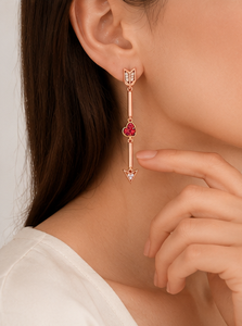 Pendientes de Corazón en Aleación Chapados en Oro Rosa con Flecha de Zirconia Colgante para Mujer, Estilo Romántico para Boda - Product Image 4