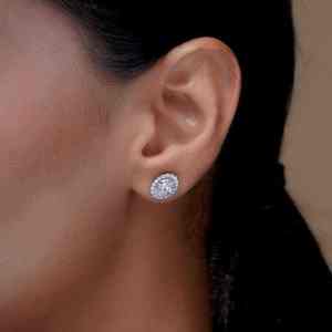 Boucles d'oreilles halo en or 14 carats de qualité supérieure avec diamant ovale de 3 carats cultivé en laboratoire, plaqué rhodium, certifié IGI, couleur G, bijoux fins élégants pour femmes - Product Image 2