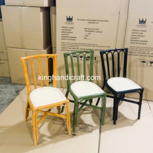 Chaises en rotin faites à la main pour enfants, idéales pour mariages, fêtes d'anniversaire, événements, baby showers et décorations de location pour fêtes. - Product Image 4