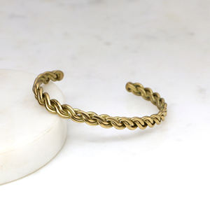 Bracelet en laiton torsadé fait main pour hommes et femmes |   Bracelet en or tressé de style vintage |   Bijoux rustiques bohèmes en cadeau - Product Image 6