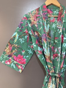 Classic Floral Print Women Cotton Robe <b>Waffle</b> Texture Long Sleeve Knee Length Soft Lightweight ODM Bathrobe - Product Image 2