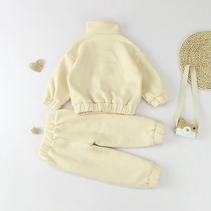 Trajes Casuales Cómodos para Niños y Niñas, Personalizados con Logotipo, Conjuntos Deportivos de Algodón para Niños y Niñas al por Mayor - Product Image 1