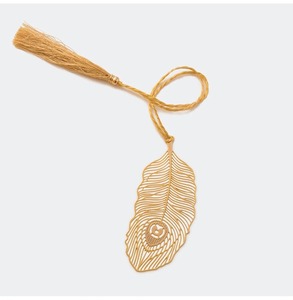 Marcapáginas de metal dorado hecho a mano con diseño floral de hojas, regalo para amantes de los libros, profesores, lectores, marcapáginas con temática animal para lectores. - Product Image 6