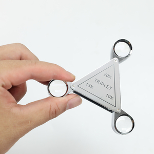 Lupa de Joyería Triangular Plegable 3 en 1 |   Lupa de triple lente 10x/15x/20x para sellos, monedas, antigüedades y coleccionistas (OEM) - Product Image 4