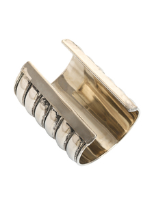 Brazalete Ancho Plateado para Mujer - Product Image 5