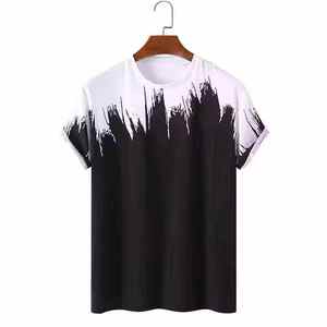 เสื้อยืดแขนสั้นลำลองผู้ชาย ลายเพ้นท์มือสีดำขาว คอกลม ทรงปกติ ผ้าถัก - Product Image 1