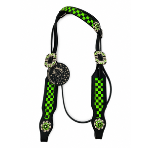 Conjunto de cabezada y pechera de cuero negro estilo western con incrustaciones a cuadros verdes y conchos de diamantes de imitación para equitación - Product Image 2