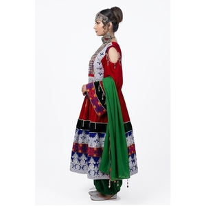 Vestido Tradicional Tribal Hecho a Mano de las Mujeres Kuchi Afganas, Vestido Afgano de Talla Larga en Varios Colores, Cultura Pashtun, Vestido Kuchi Afgano - Product Image 2