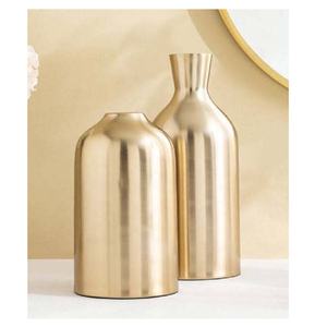 Jarrón de Mesa Escultural Abstracto Moderno de Aluminio, Jarrón para Flores de 27.5 cm, Decoración para el Hogar, Oficina y Sala de Estar - Product Image 5