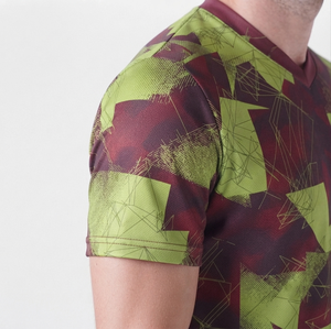 เสื้อยืดทรงสปอร์ตทันสมัยสำหรับผู้ชาย บริการผลิตเสื้อผ้าขายส่งตามสั่ง ผ้าทนทานสำหรับผู้ชาย - Product Image 5