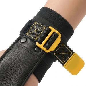 Agarre para Barras Asimétricas: Ajuste Cómodo, Rendimiento Confiable. Agarres Premium para Gimnasia Diseñados para un Mejor Agarre. - Product Image 6