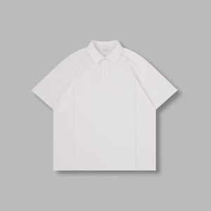 Camiseta de Manga Corta Blanca y Negra para Hombre, Fabricada al por Mayor, con Logotipo Frontal en Tela de Rizo, Diseño Sólido, Casual, Transpirable y de Secado Rápido - Product Image 1