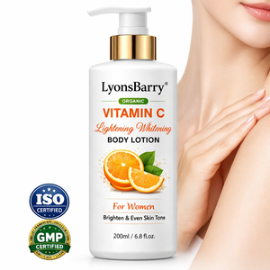 Lotion corporelle éclaircissante et blanchissante à la vitamine C biologique 200 ml pour femmes, flacon pompe LyonsBarry - Product Image 1