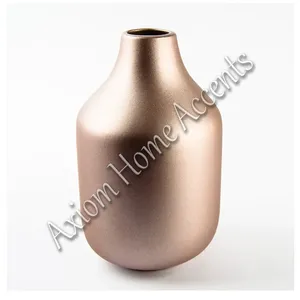 Elegantes Jarrones de Metal Color Oro Rosa para Decoración Moderna del Hogar por Axiom Home Accents, Diseño Curvo Martillado, Decoración Única Ideal - Product Image 6