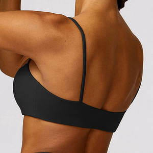 Soutien-gorge de sport personnalisé pour femmes, haute performance, antichoc, respirant, sans couture, style halter, pour le fitness et le sport - Product Image 4