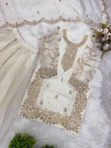 Ensemble Kurta Palazzo brodé pour filles avec dupatta, tenue indienne pakistanaise ornée de perles et de paillettes, idéale pour les mariages et les fêtes - Product Image 4