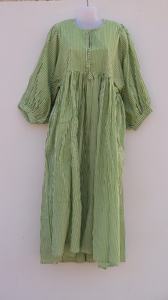 เดรสทรงเอลายดอกพิมพ์ลายด้วยมือ ผ้าฝ้าย 100% สไตล์โบโฮ มินิเดรสสำหรับฤดูร้อน ทรงปกติ ระบายอากาศได้ดี เอวธรรมชาติ สีลูกกวาด - Product Image 4