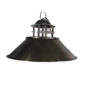 Retro-Lampe isoliert mit Clipping-Pfad Moderne hängende Pendel leuchte in Zinn Fertig von RGN Exports