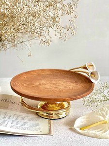 Soporte de Madera de Lujo para Tartas con Diseño de Flores Doradas, Bandeja Decorativa para Postres, Soporte para Servir en Bodas - Product Image 1