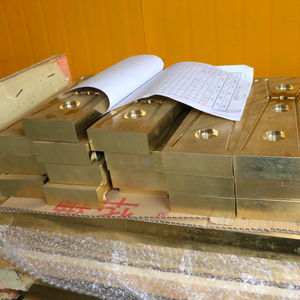 Placa deslizante de aguja de cobre duradera para equipos industriales - Product Image 4