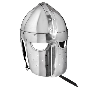 Casque en acier noir avec découpes en croix, fermeture latérale et fentes étroites pour les yeux, disponible à prix de gros. - Product Image 3