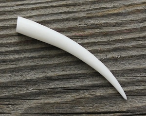 Pendentif en os de buffle naturel sculpté, accessoires de bijoux bohèmes écologiques pour mariage, vente en gros - Product Image 4