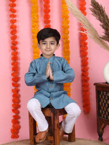 Ensemble kurta bleu pour garçons, vêtements ethniques traditionnels, tenue de fête pour enfants, kurta longue, pyjama blanc, vêtements d'été confortables pour enfants - Product Image 6