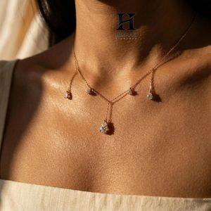 Collar con colgante de diamante cultivado en laboratorio con corte de pera, diseño de gota, flecos y forma de Y, joyería delicada para boda - Product Image 1
