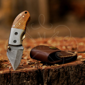 Mini couteau pliant en acier Damas avec manche en bois d'olivier, couteau EDC fait main sur mesure, lame tranchante, couteau de camping en plein air - Product Image 5