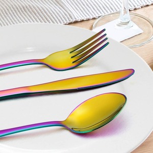 Ensemble de couverts en métal minimaliste noir mat, compatible lave-vaisselle, pour les occasions de mariage - Product Image 4