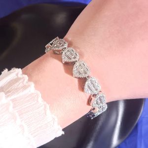 Bracelet en argent rhodié avec pendentif cœur en moissanite pour homme et femme, bijou de luxe glacé style hip-hop - Product Image 1