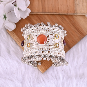 Bracelet ethnique en grenat hydro et orange œil de chat CZ pour femme |   Bijoux en laiton plaqué argent - Product Image 5