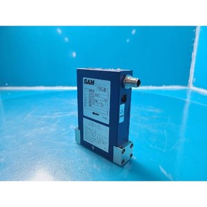 Contrôleur de débit massique Hitachi 2480G1 2480G1 X2MC-UGD1 CH2F2 100SCCM d'occasion, pièces d'équipement semi-conducteur d'époque - Product Image 1