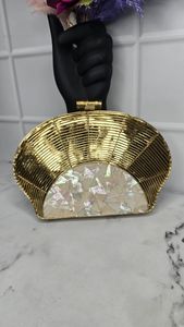 Sac à main de style moderne de haute qualité avec incrustation MOP et décoration en perles métalliques, deux modèles pour femmes - Housse de sac fourre-tout décontractée à prix économique - Product Image 4