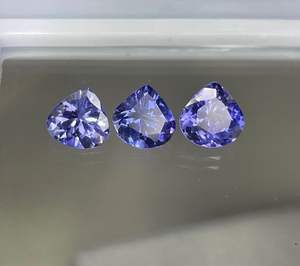 แทนซาไนต์ทรงหัวใจขนาด 6 มม. แบบเจียระไนธรรมชาติ เกรด AA จำนวนมาก - Product Image 5