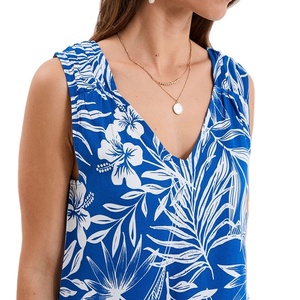 Blusa Azul Eléctrico con Cuello en V y Tirantes Anchos para Mujer, Top Elegante sin Mangas para Oficina y Uso Diario - Product Image 4