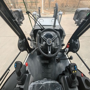 Chargeuse-pelleteuse 4x4 Hexl 420x Super Rétro abordable avec performances hydrauliques supérieures, entretien facile, usage intensif - Product Image 1