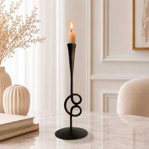 Candelabro Espiral de Hierro Forjado Hecho a Mano de Alta Calidad, Moderno y Lujoso, Portavelas Decorativo de Metal para Decoración de Interiores del Hogar - Product Image 1