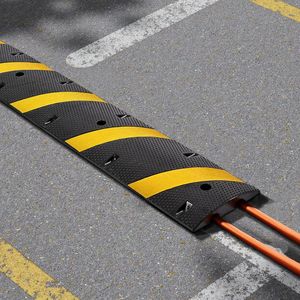 Rampa Protettiva per Cavi 72, Capacità di Carico 22000 Libbre/Assale, Dosso Stradale in PVC Resistente da 6 Piedi, Dosso Riduttore di Velocità in Gomma a 2 Canali - Product Image 2